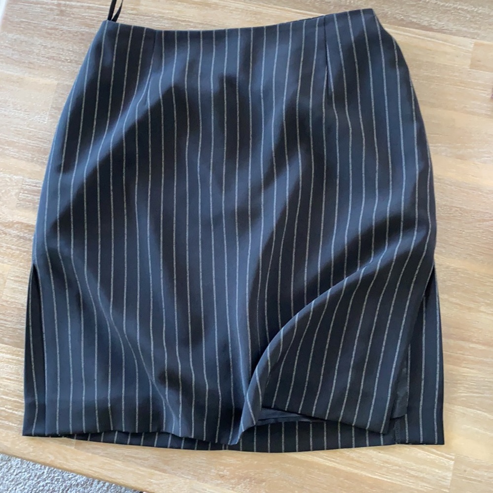 2 PC Suit - Picture 7 of 13
